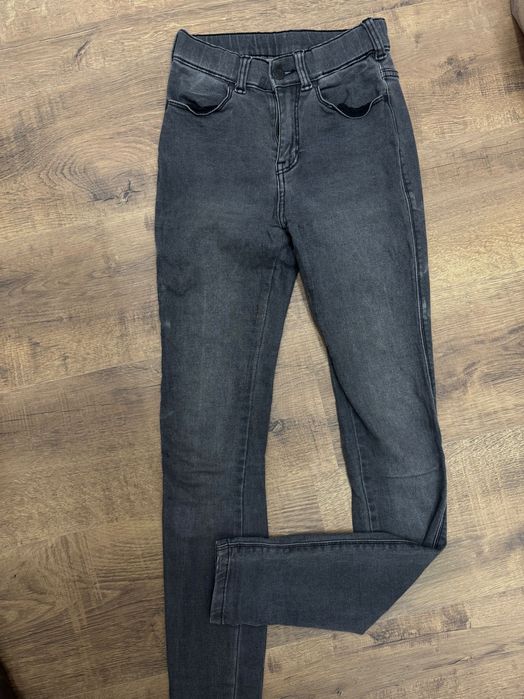 Еластични дънки S размер