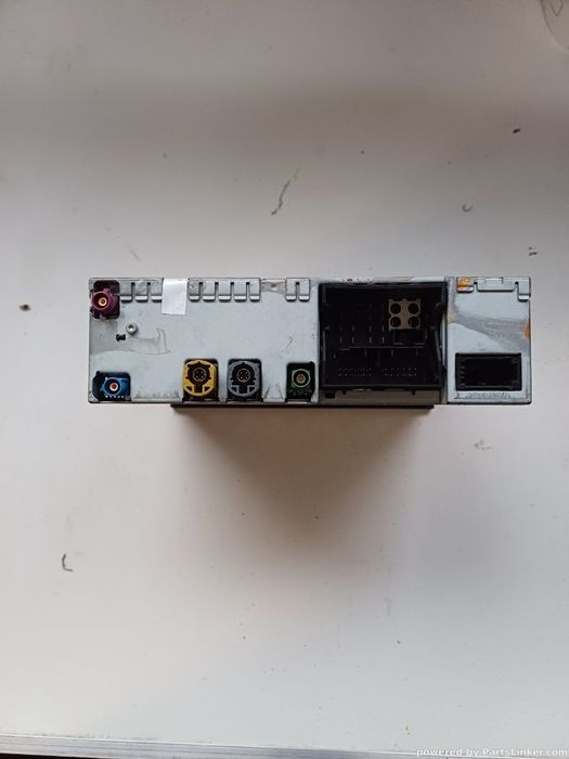 Interfata audio AUDI A8 III (4H2, 4H8, 4HC, 4HL) [ 2009 - 2018 ] OEM 4H0035670C