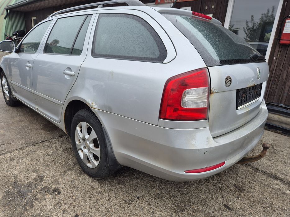 Dezmembram Skoda Octavia 2 Facelift 2011 1.2tsi CBZ