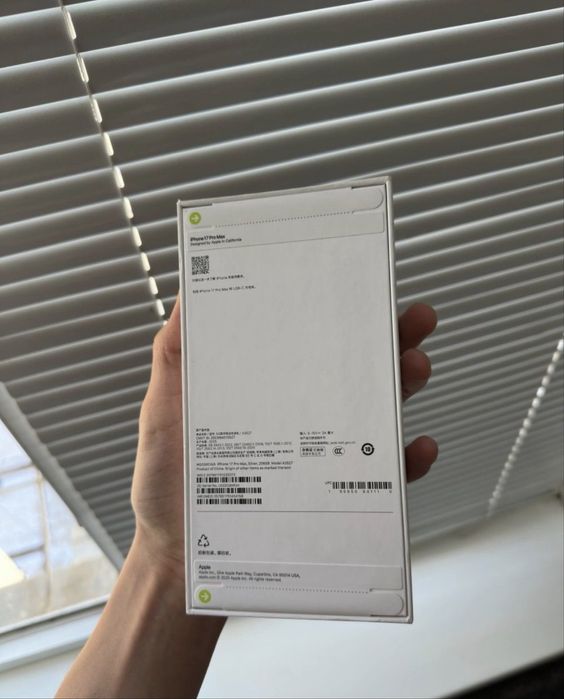 Iphone 17 pro max silver 256 Esim