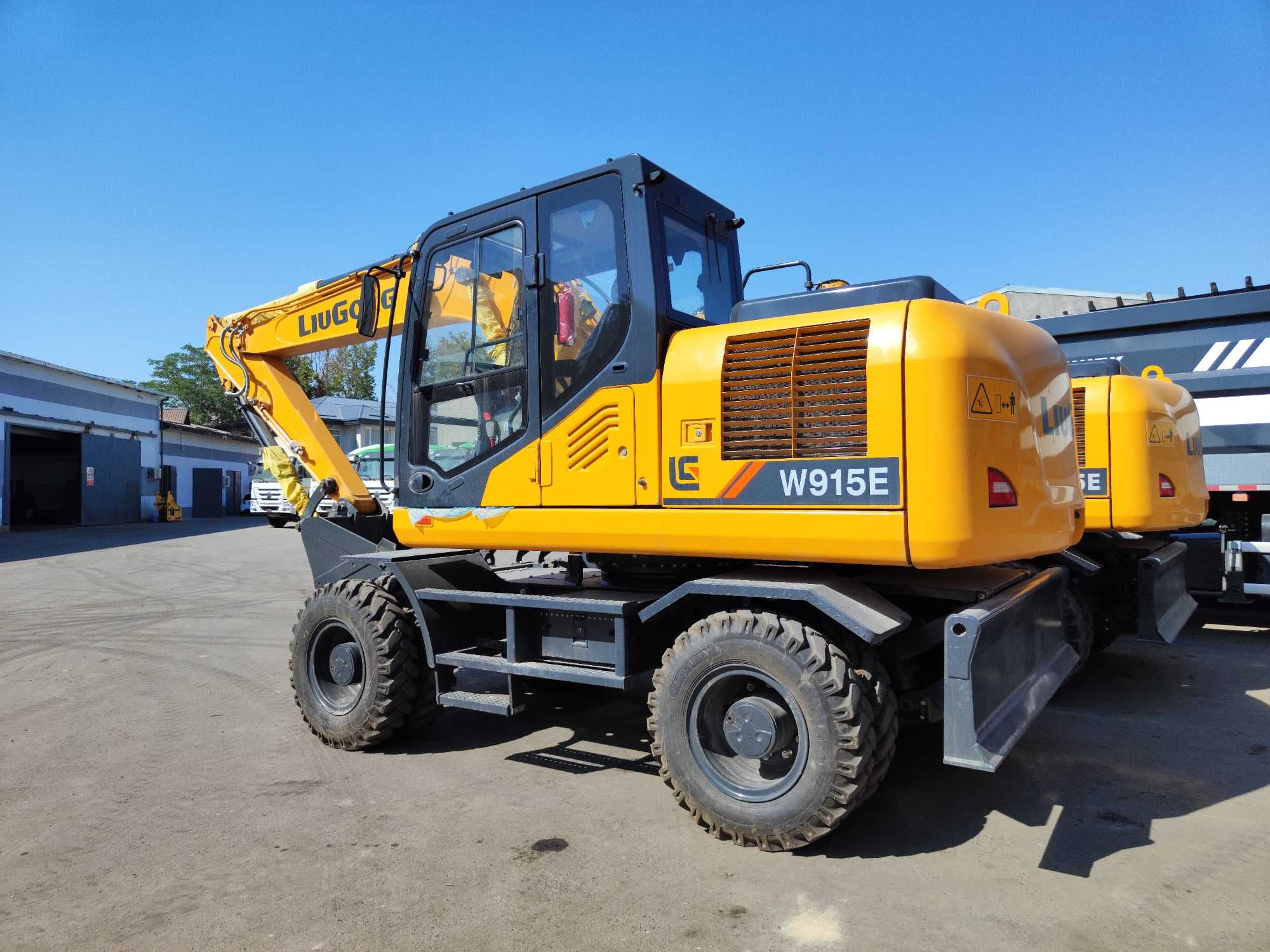 Колесный экскаватор Liugong W915E, Lizing/Kredit