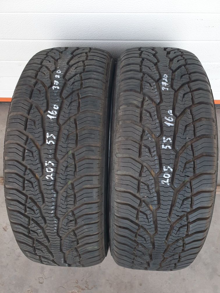 Всесезони гуми 2 броя UNIROYAL AllSeasonExpert2 205 55 R16 дот 3720