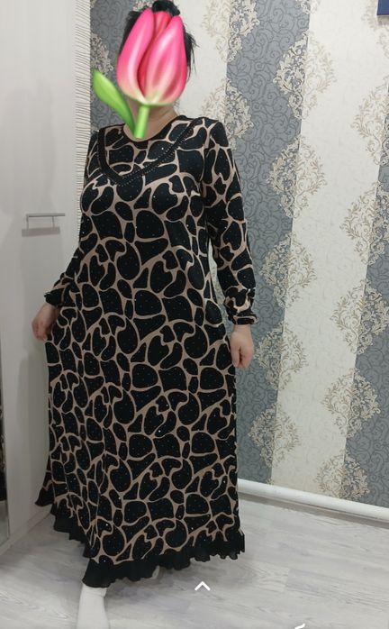 Продам красивый длиный платья