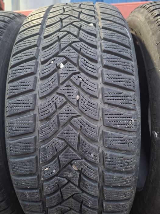 Anvelope m+s cu fulg pe ele 205 50 r17 Dunlop