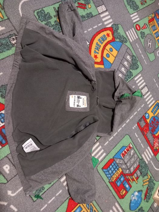 Geaca 80-86, model Dinozaur