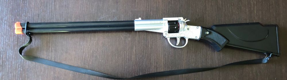 Детска пушка изтрелваща дим