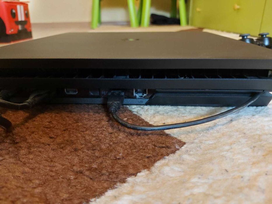 Sony Playstation 4 Pro 1TB (PS4 PRO 1TB+ игра Fifa 21 !