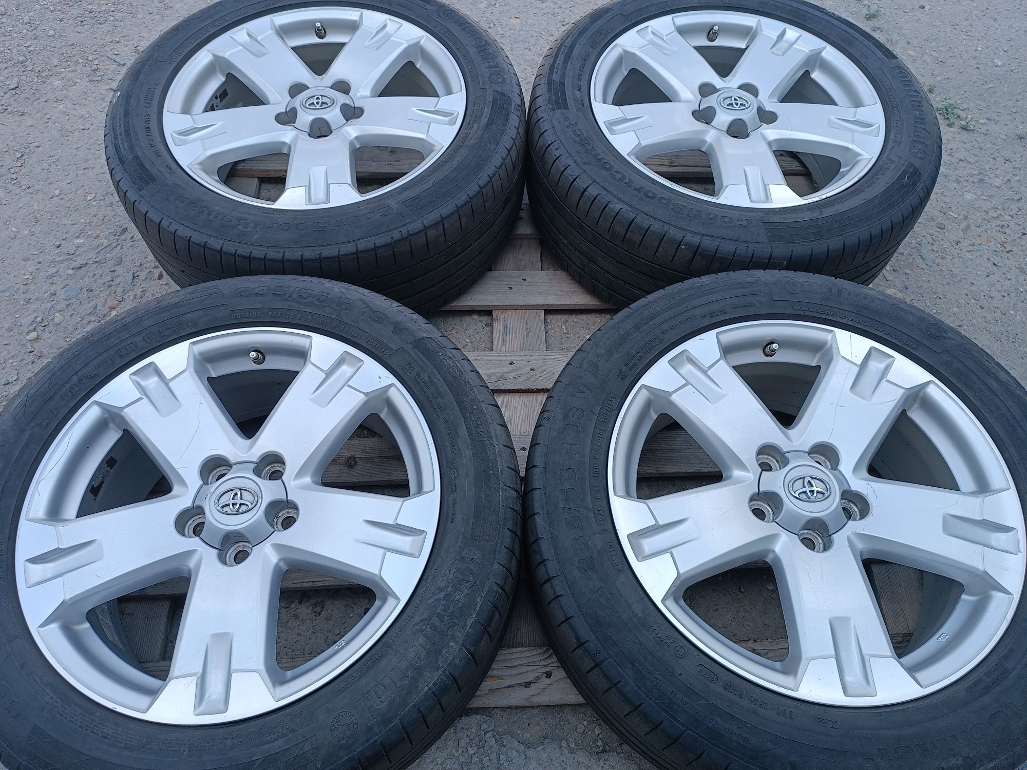 Лети джанти 18ки 5х114.3 Toyota + летни гуми 235/55/18 Continental