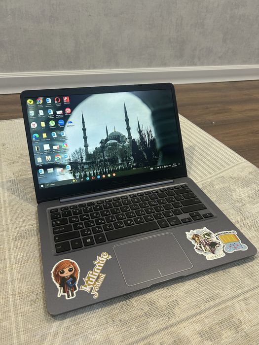 Продаю офисный ультрабук Asus