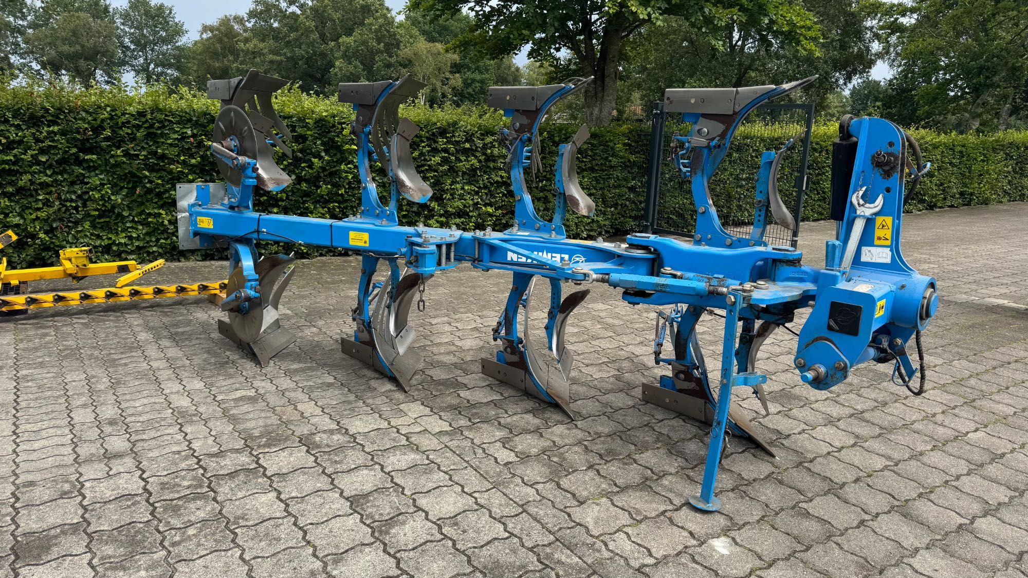 Lemken Europal 8 John Derre, Claas Arion, Case Puma tortadi