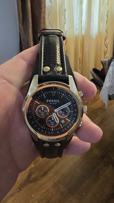 Vând  ceas Fossil