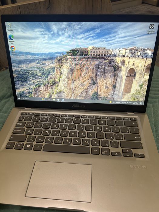 Ноутбук ASUS VivoBook