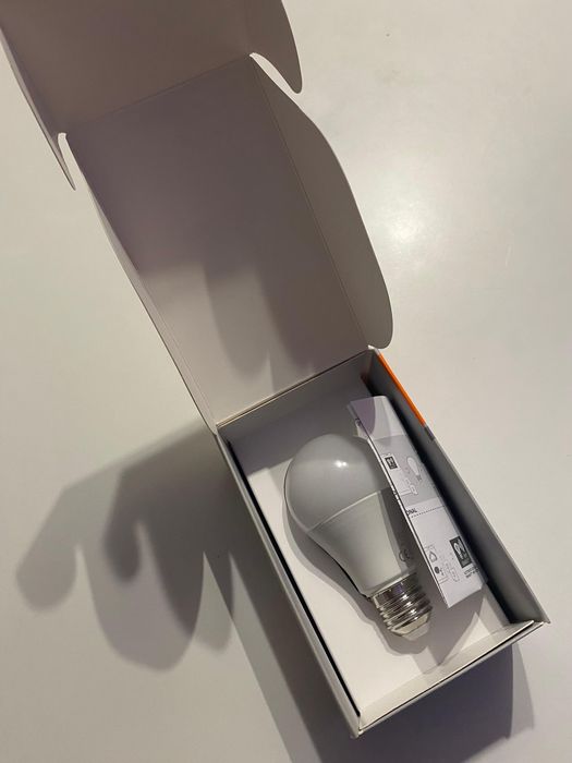 Becuri smart rgb