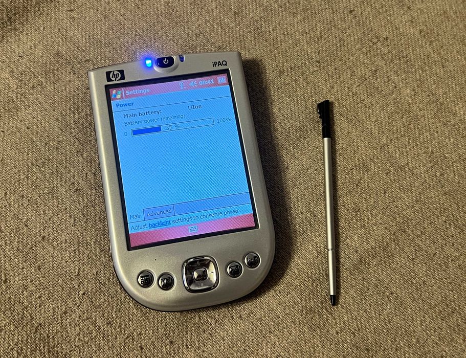 HP iPAQ hx2190b Pocket PC cu docking si stylus, functional