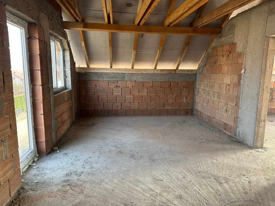 Casa duplex finisat