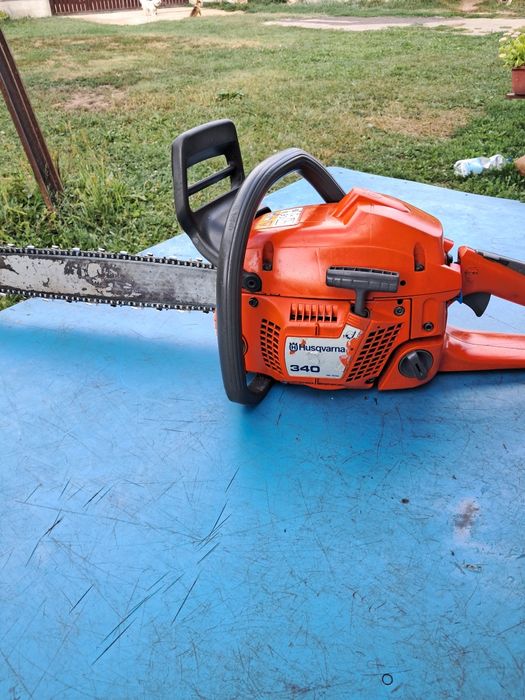 Vând Husqvarna 340 și 350
