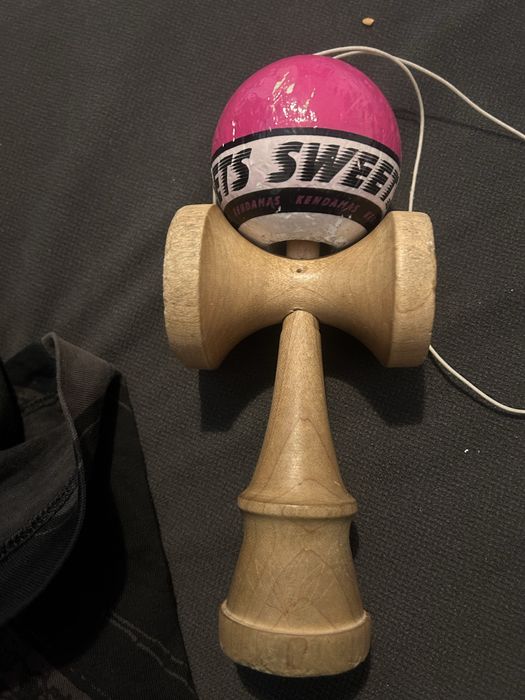 Kendama lotus