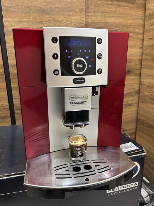 Кафеавтомат Delonghi perfecta cappuccino ESAM5550.ar