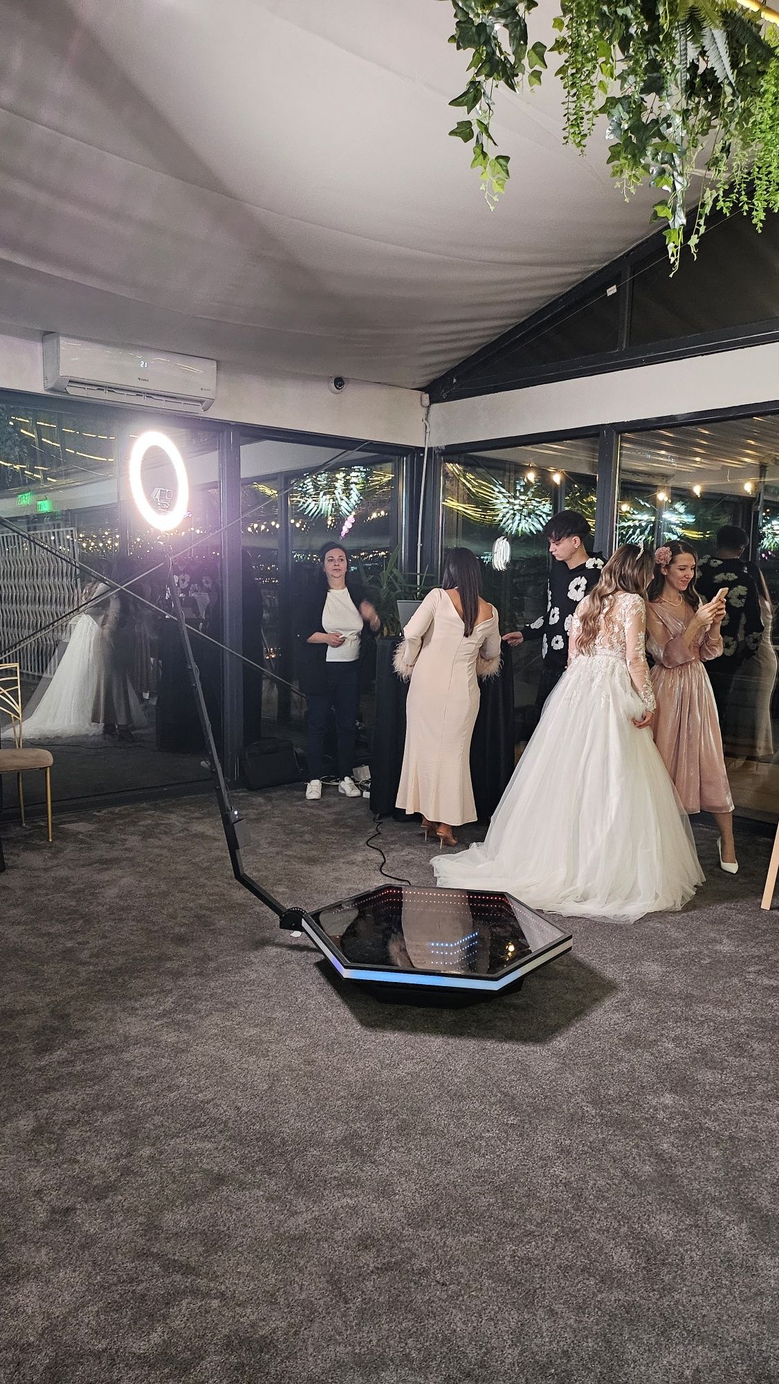 Cabina foto,Platforma video 360,Fum greu,Tort de shoturi+ CADOU