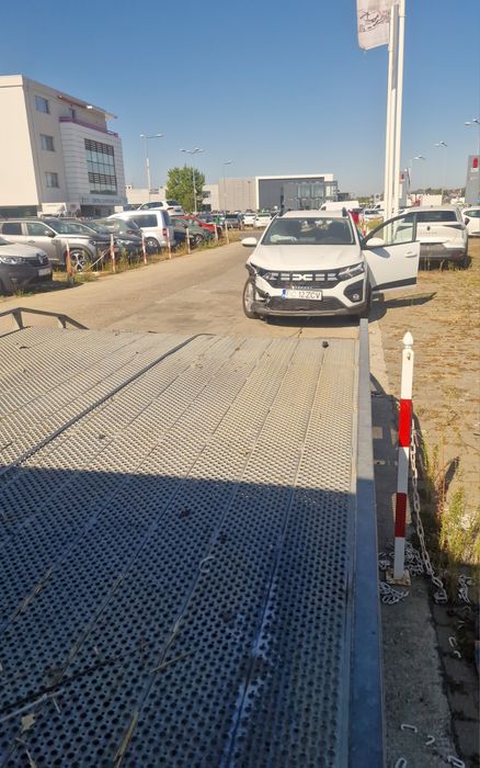 Tractări auto platforma intervenție auto