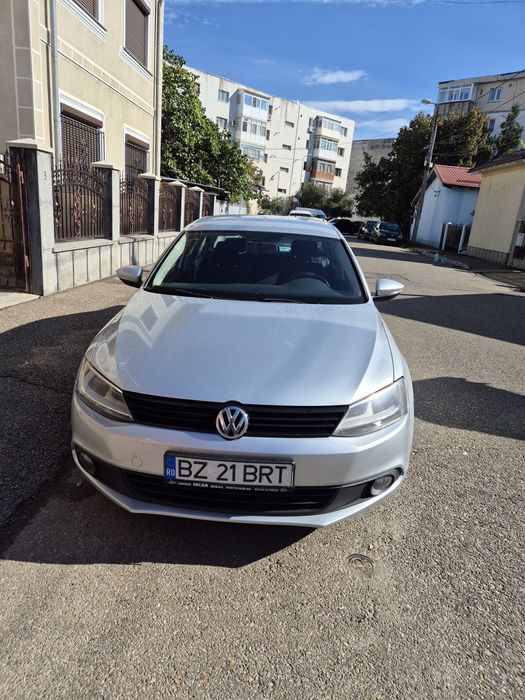 Vând VW Jetta 2013 1.6 TDI