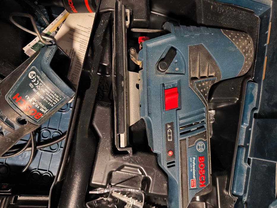 Siri, Bosch, Metabo, Makita ,Diadora продавам