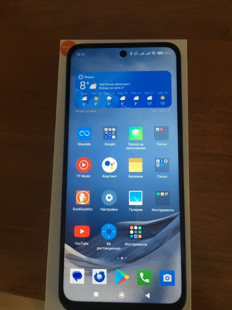 Смартфон Xiaomi Redmi 12 с 15 месеца гаранция