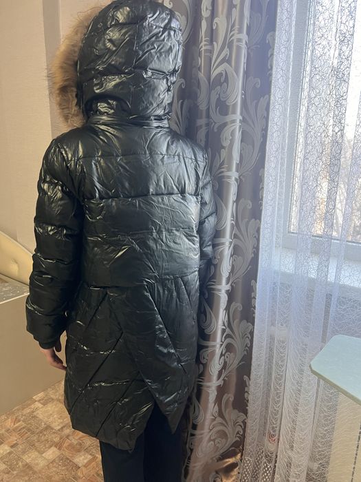 Продам зимную куртку