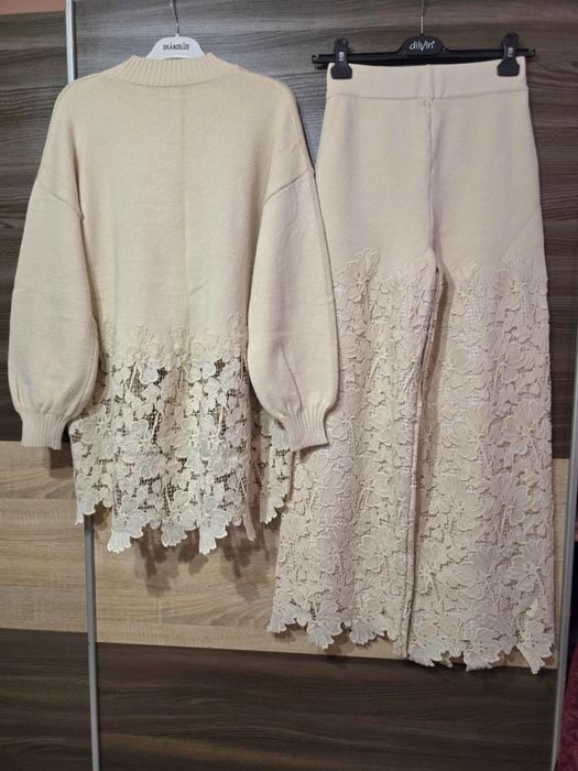 Комплект цвят шампанско акцент дантела