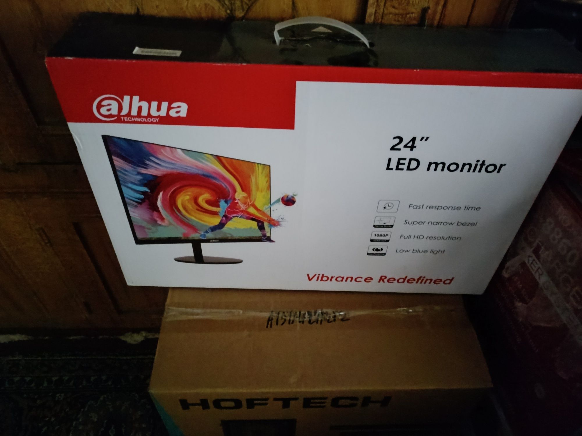 monitor 24 dyum fulhd 1 yil ishlatilgan Chotki ishlaydi