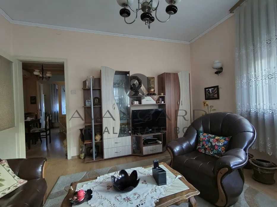 оф.24661 Етаж от къща/ Стария град