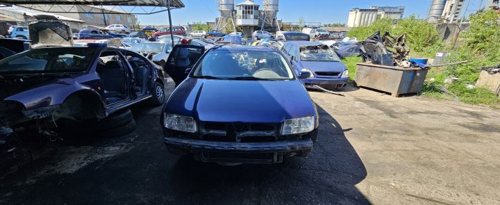 Usa stanga spate Volkswagen VW Bora prima generatie