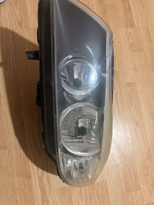 Vand far complet BMW e91 facelift ! Partea stanga