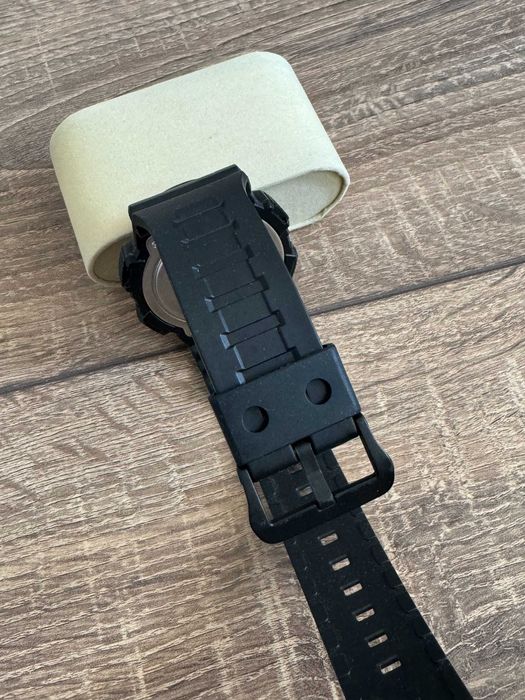 Ceas cronograf digital Casio W-735H