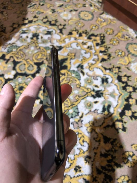 Iphone Xs sotiladi