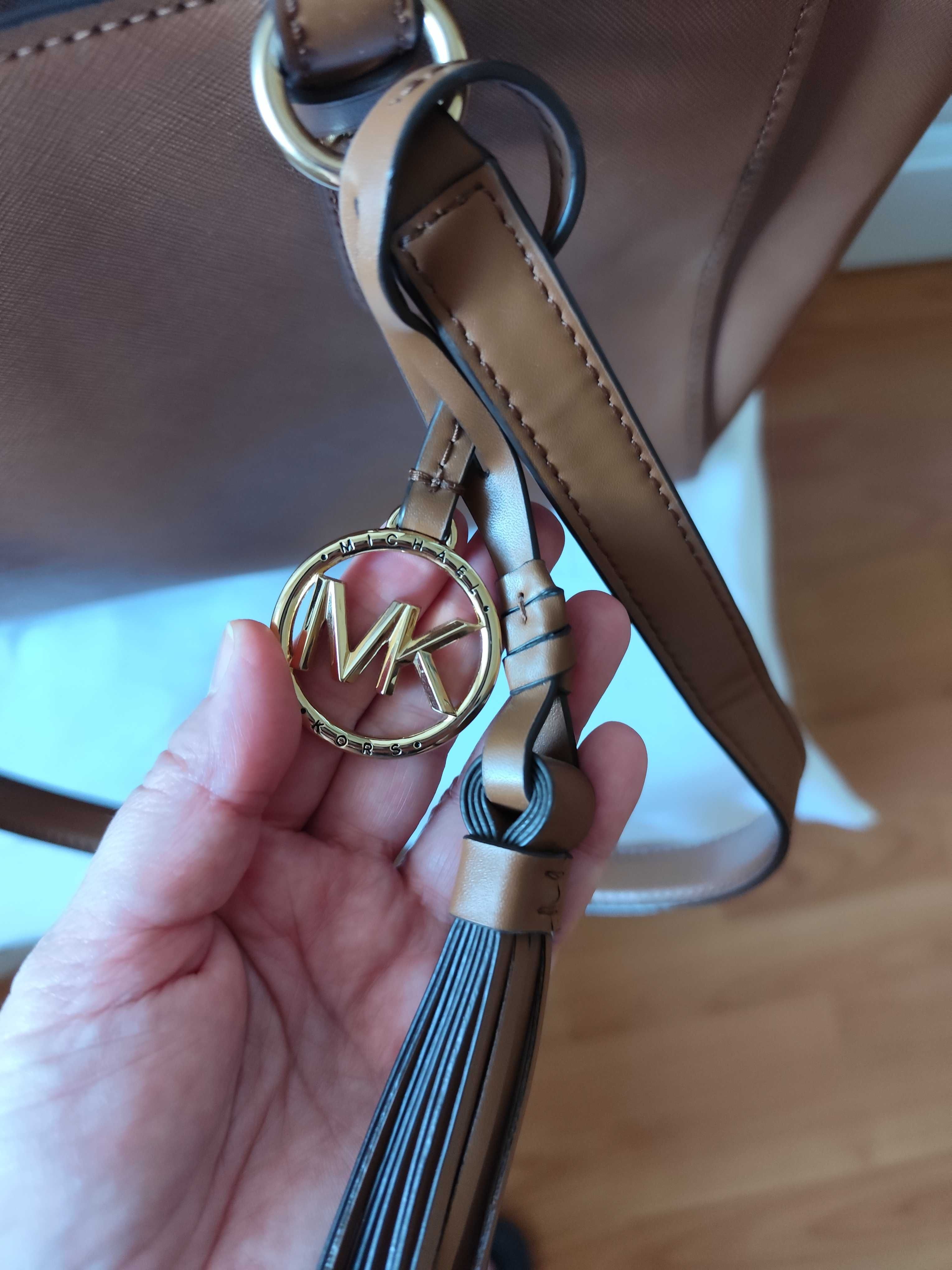 Чанта на Michael Kors в цвят коняк