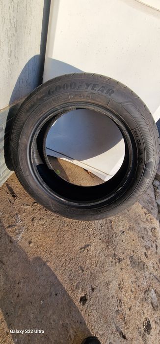 Vand doua anvelope vara 205 55 16