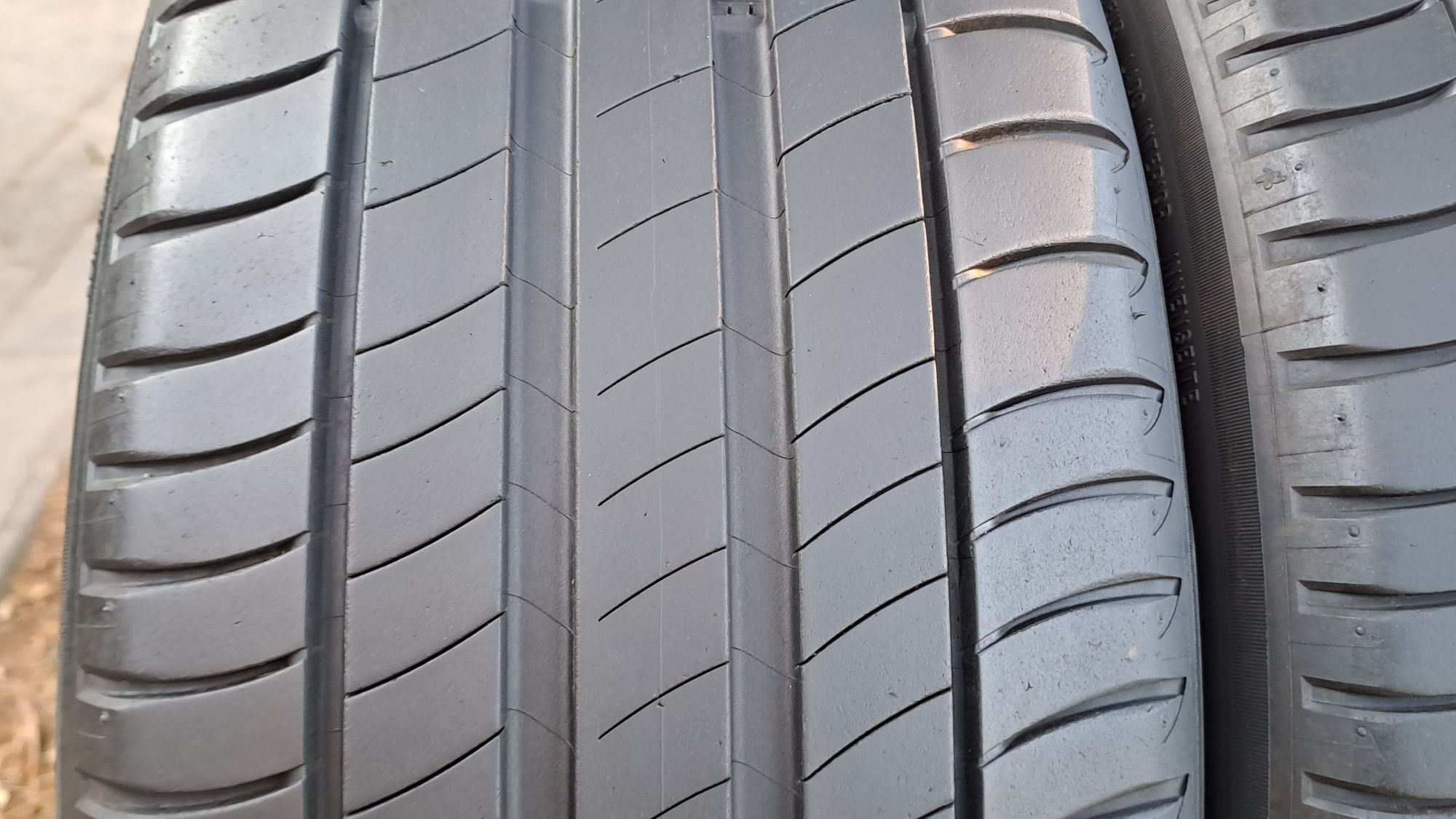 2бр. 225/45/17 Michelin Primacy 3