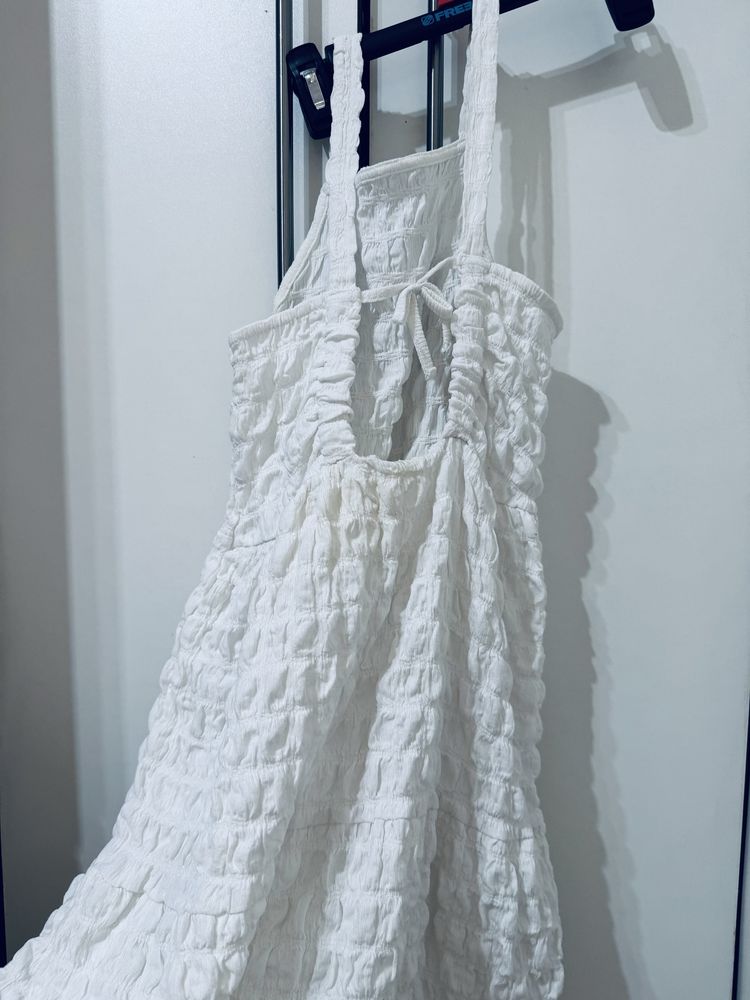 Лятна бяла рокличка на ZARA kids ръст 146-152