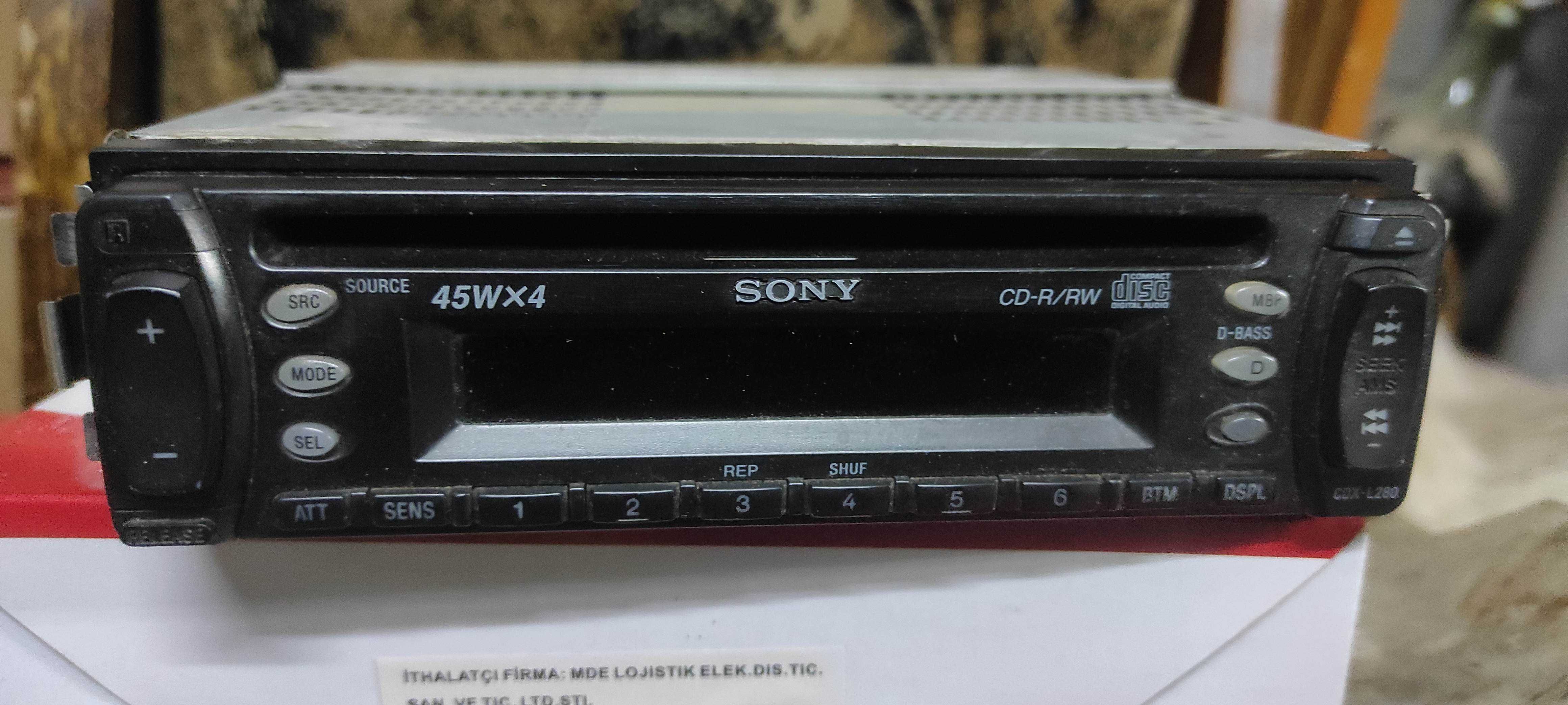 Sony CD плеър за кола 4х45W. Sony CD player za kola 4x45W