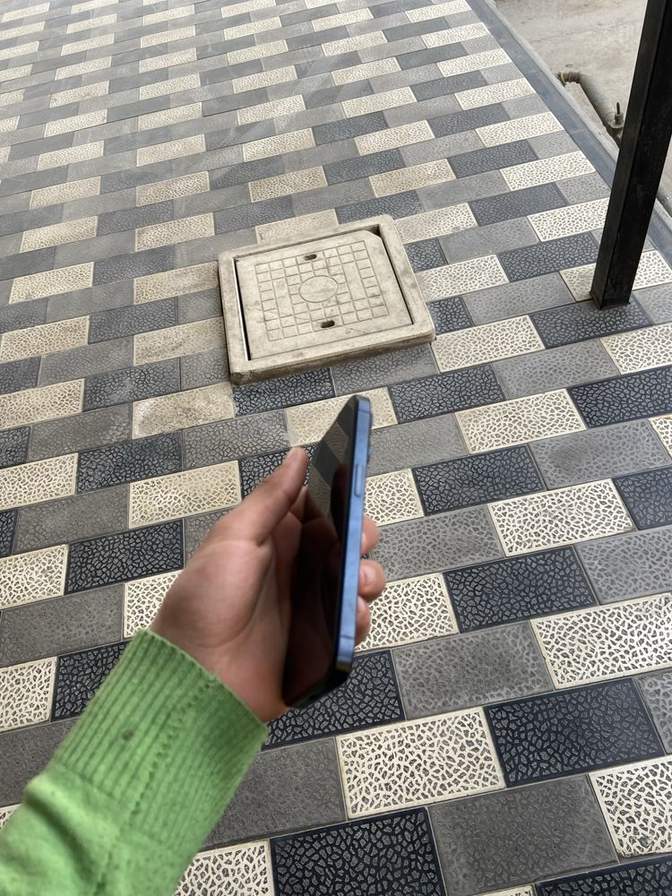 iPhone 15 pro 256 gb LLA