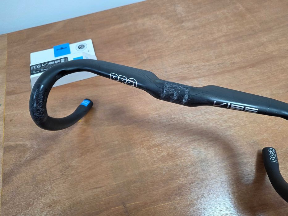 Карбоново кормило за шосеен велосипед PRO Vibe Carbon Aero Superlight