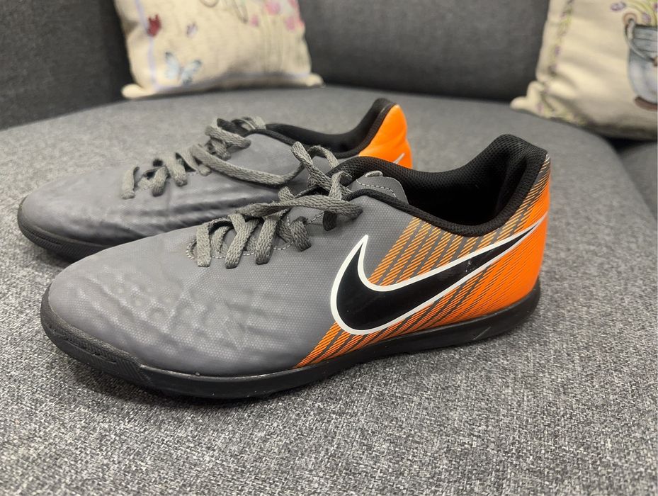 Футболни Стоножки номер: 38.5 / 24 см стелка