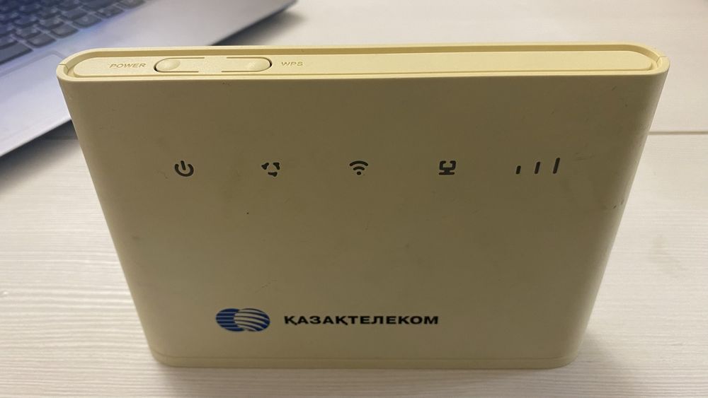 Wi-Fi роутер Huawei B311-8D47 + 4G