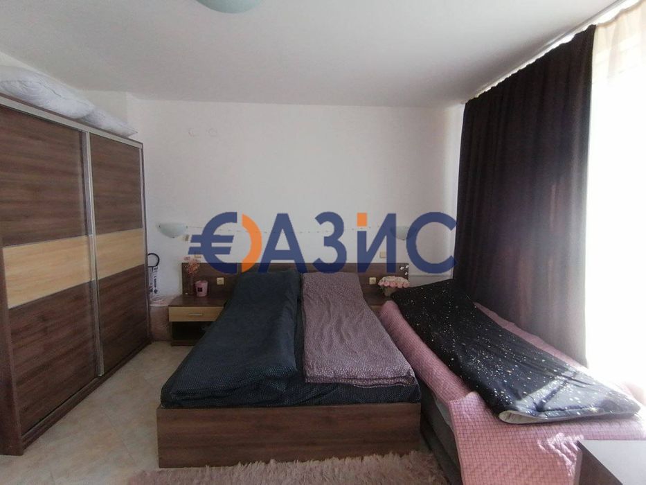 Голям 2-стаен апартамент на 4-ти етаж, Сънсет Кошарица, България - 92