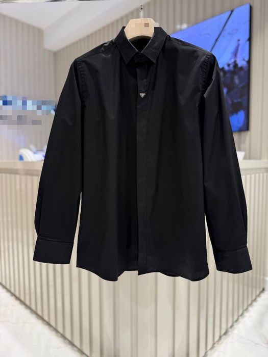 Мъжки ризи различни модели