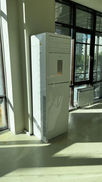Продается кондиционер напольный Midea