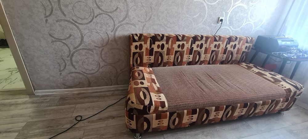 Продам шкаф кровать и тахту