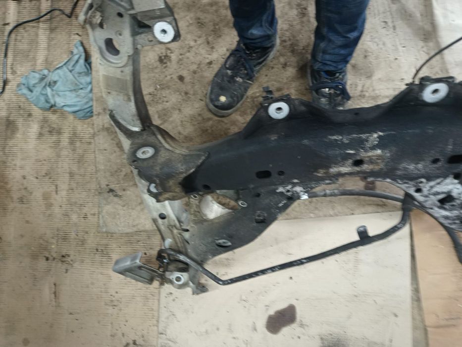 Cadru motor 6797643 BMW Seria 5 F07/F10/F11 [2009 - 2013]