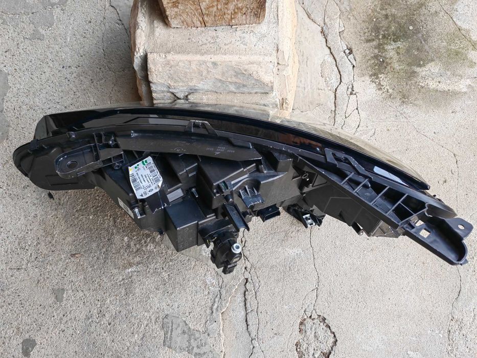 Фар Renault Clio 5 Face 2023г./Фар Рено Клио 5 фейс Оригинален